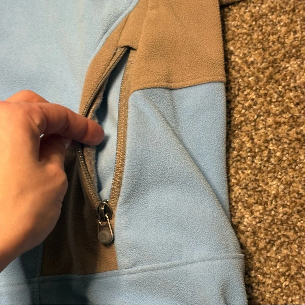 The North Face women’s XS Light Blue and Tan Jacket - Picture 5 of 15